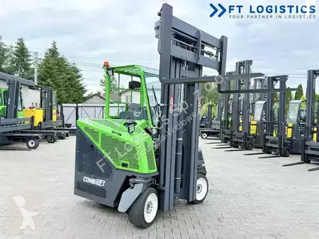 رافعة شوكية متعددة الاتجاهات Combilift