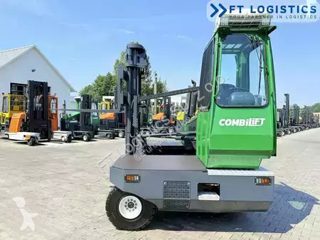Stivuitor multidirectional Combilift