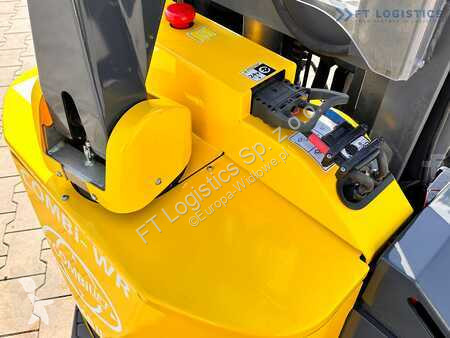 Stivuitor multidirectional Combilift