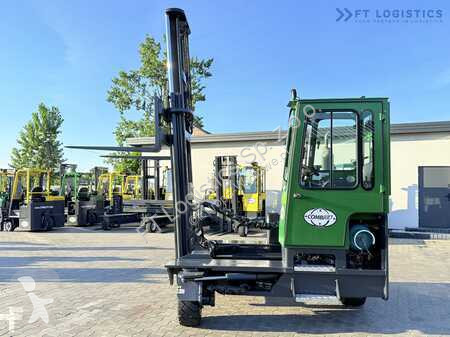 رافعة شوكية متعددة الاتجاهات Combilift