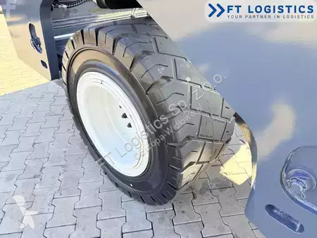 Многопосочен кар Combilift