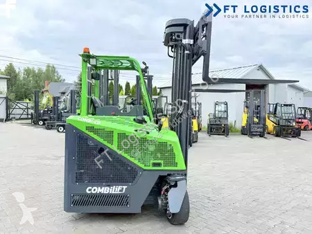 Многоходовой погрузчик Combilift