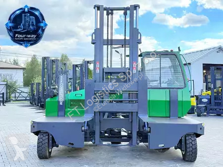 Stivuitor multidirectional Combilift