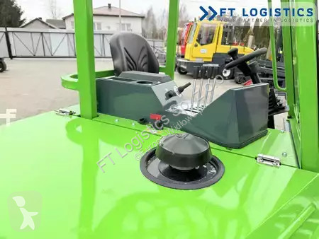رافعة شوكية متعددة الاتجاهات Combilift