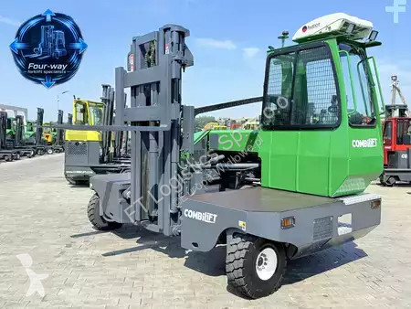 Stivuitor multidirectional Combilift