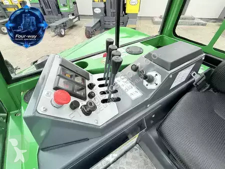 Chariot multidirectionnel Combilift