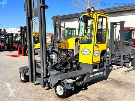 Stivuitor multidirectional Combilift