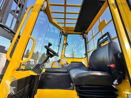 Stivuitor multidirectional Combilift