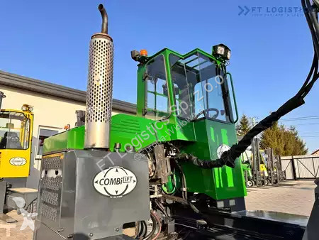 Štvorcestný vysokozdvižný vozík Combilift