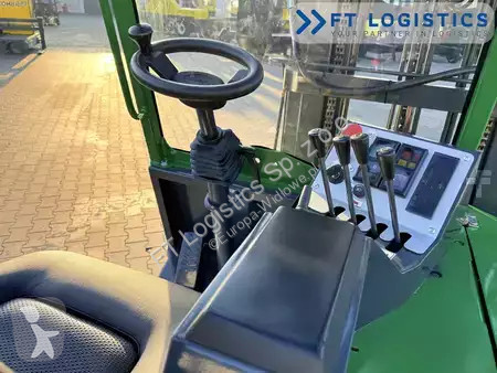 Štvorcestný vysokozdvižný vozík Combilift