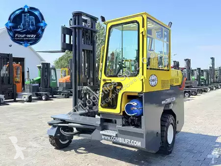 Многопосочен кар Combilift