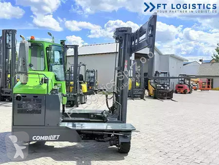 Многоходовой погрузчик Combilift