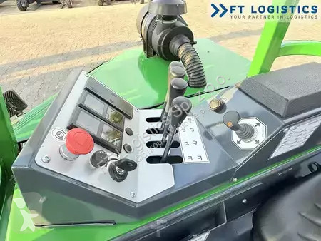 رافعة شوكية متعددة الاتجاهات Combilift