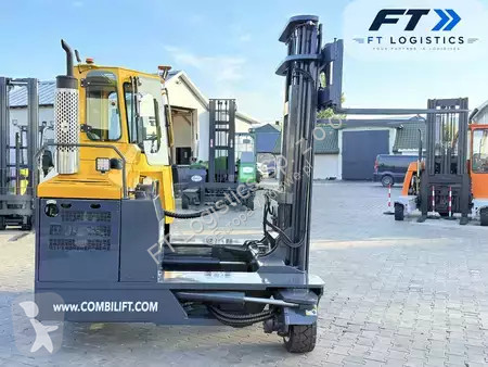 Многоходовой погрузчик Combilift