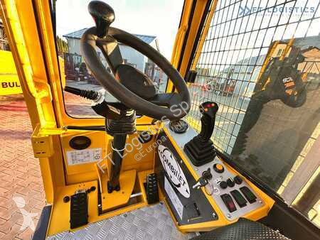 Stivuitor multidirectional Combilift