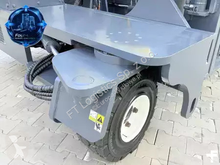 Многопосочен кар Combilift