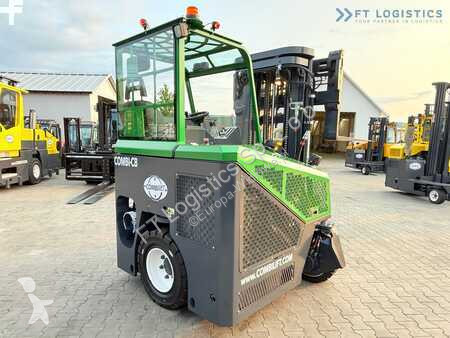 Stivuitor multidirectional Combilift