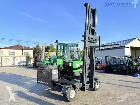 Štvorcestný vysokozdvižný vozík Combilift