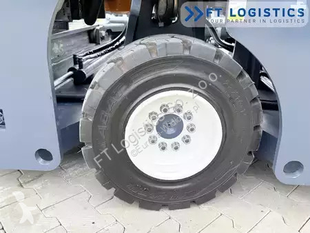 Štvorcestný vysokozdvižný vozík Combilift