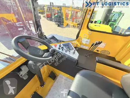 Многопосочен кар Combilift