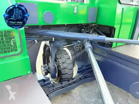 Stivuitor multidirectional Combilift