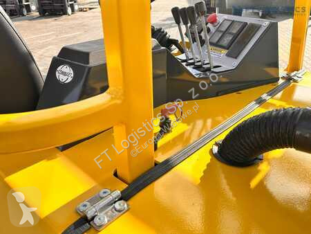 Empilhador multi direccional Combilift