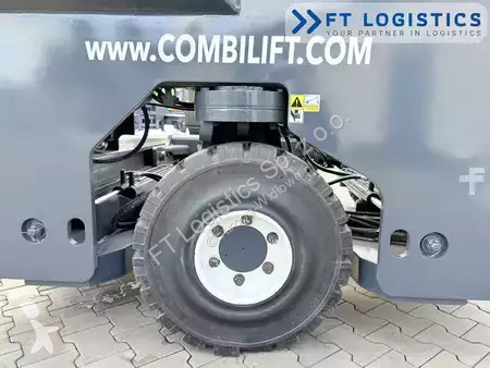 Štvorcestný vysokozdvižný vozík Combilift