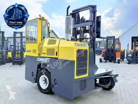 Многопосочен кар Combilift