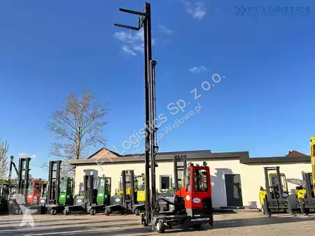 رافعة شوكية متعددة الاتجاهات Combilift
