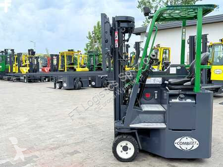 Stivuitor multidirectional Combilift