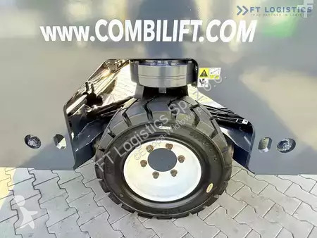 Štvorcestný vysokozdvižný vozík Combilift