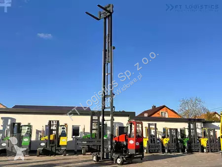 Štvorcestný vysokozdvižný vozík Combilift