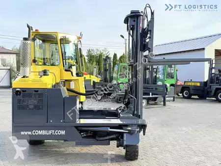 Štvorcestný vysokozdvižný vozík Combilift