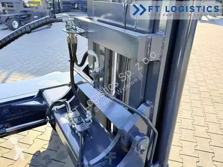 Štvorcestný vysokozdvižný vozík Combilift