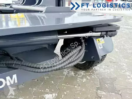 Štvorcestný vysokozdvižný vozík Combilift