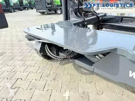 Štvorcestný vysokozdvižný vozík Combilift