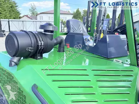 رافعة شوكية متعددة الاتجاهات Combilift