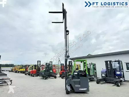 رافعة شوكية متعددة الاتجاهات Combilift