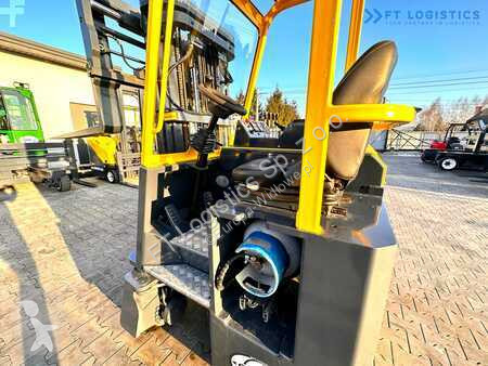 Stivuitor multidirectional Combilift