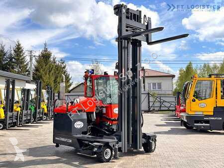 Empilhador multi direccional Combilift