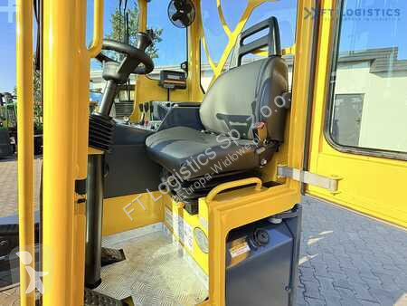 Stivuitor multidirectional Combilift