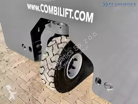 Štvorcestný vysokozdvižný vozík Combilift