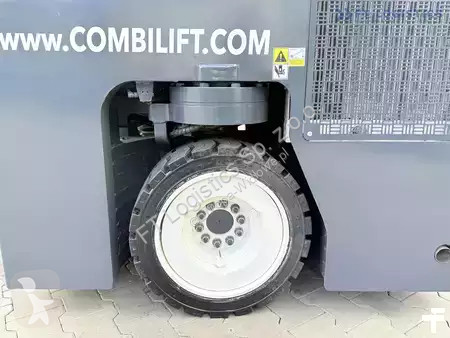 Štvorcestný vysokozdvižný vozík Combilift