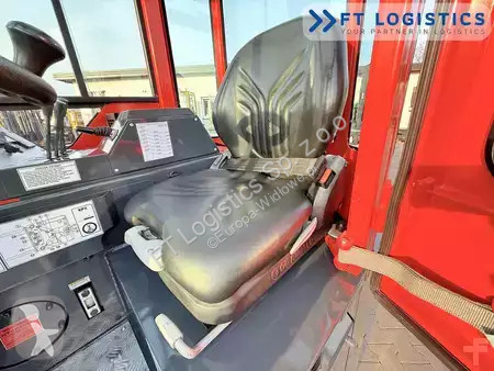 Štvorcestný vysokozdvižný vozík Combilift