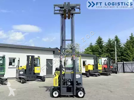 Многопосочен кар Combilift