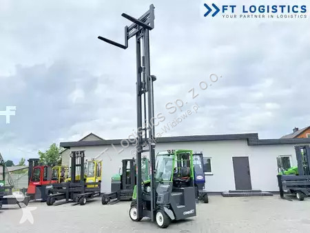 Многоходовой погрузчик Combilift