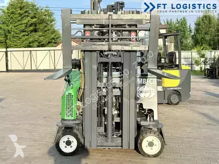 رافعة شوكية متعددة الاتجاهات Combilift