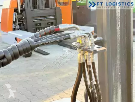 Многоходовой погрузчик Combilift