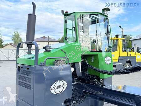 رافعة شوكية متعددة الاتجاهات Combilift