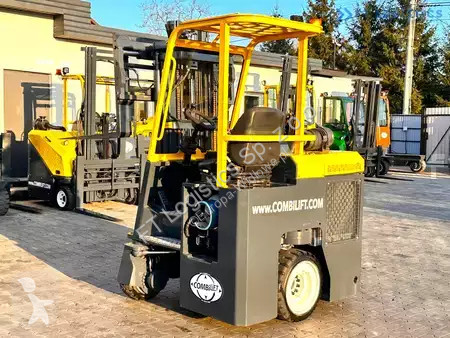 Štvorcestný vysokozdvižný vozík Combilift
